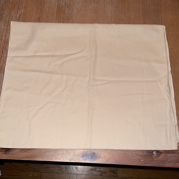 Large Louis Vuitton dust bag. - Picture 2 of 2